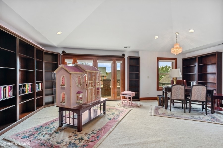 1232 West 34th Street Chicago IL 60608