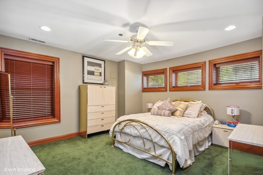 1232 West 34th Street Chicago IL 60608