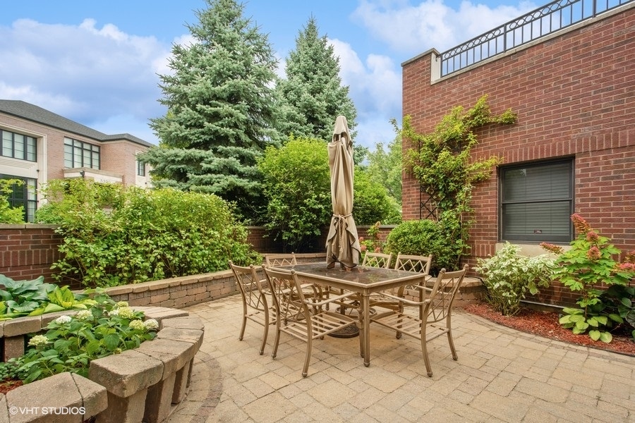 1232 West 34th Street Chicago IL 60608