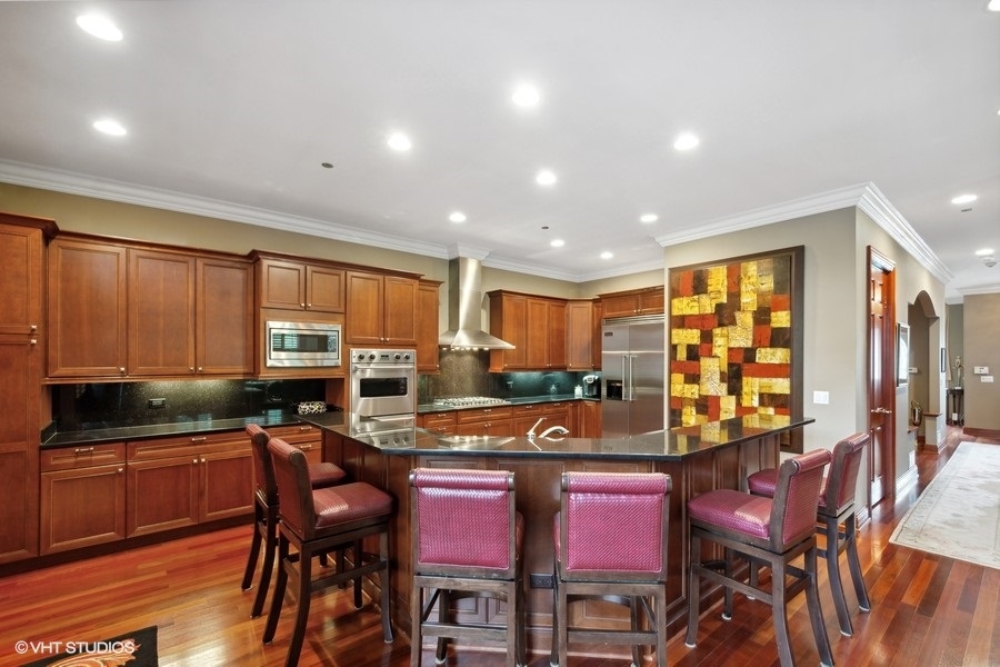1232 West 34th Street Chicago IL 60608