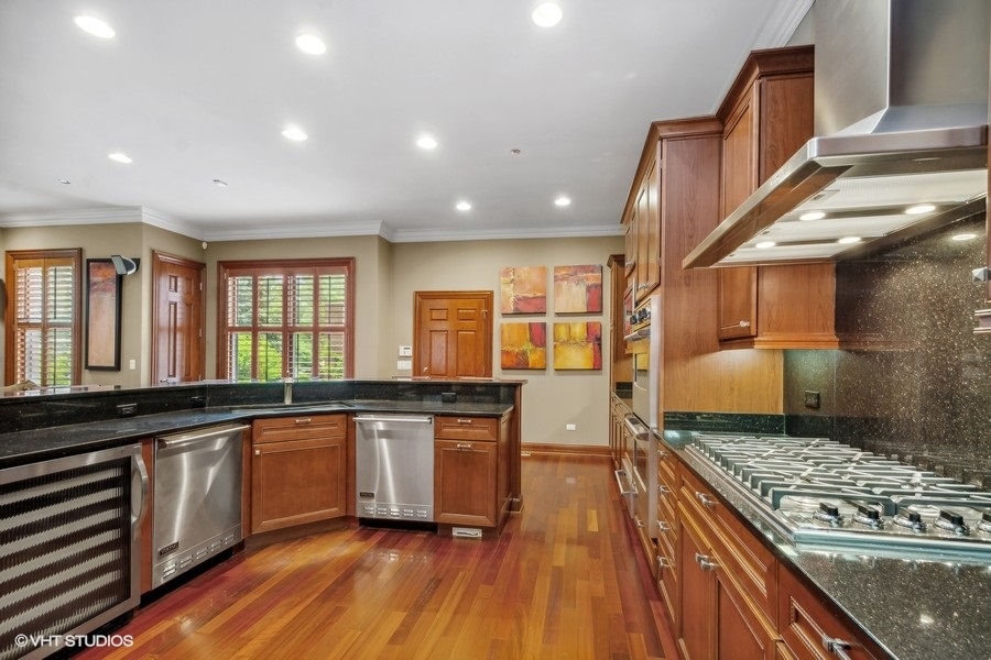 1232 West 34th Street Chicago IL 60608