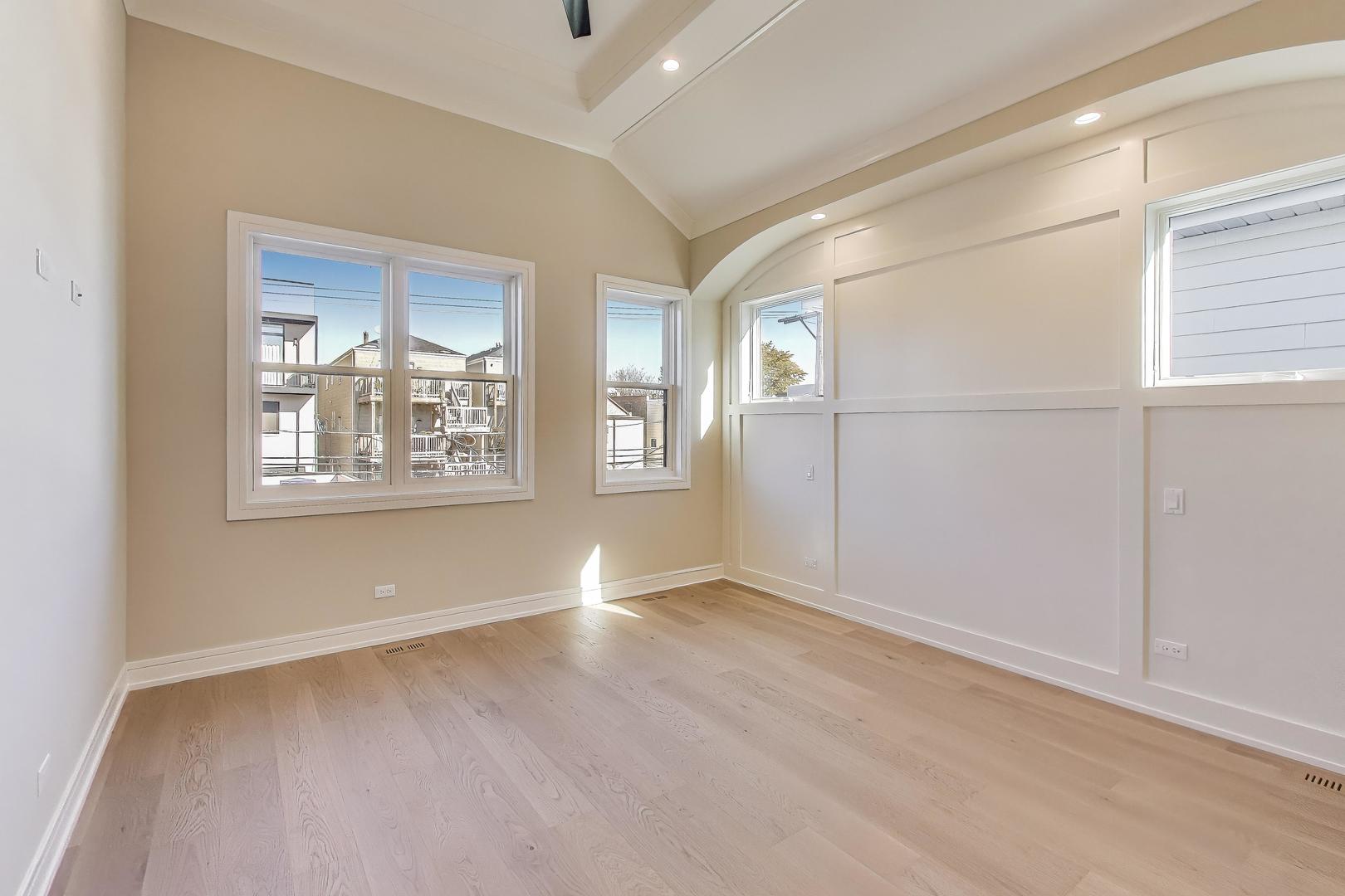 2036 West Erie Street Chicago IL 60612