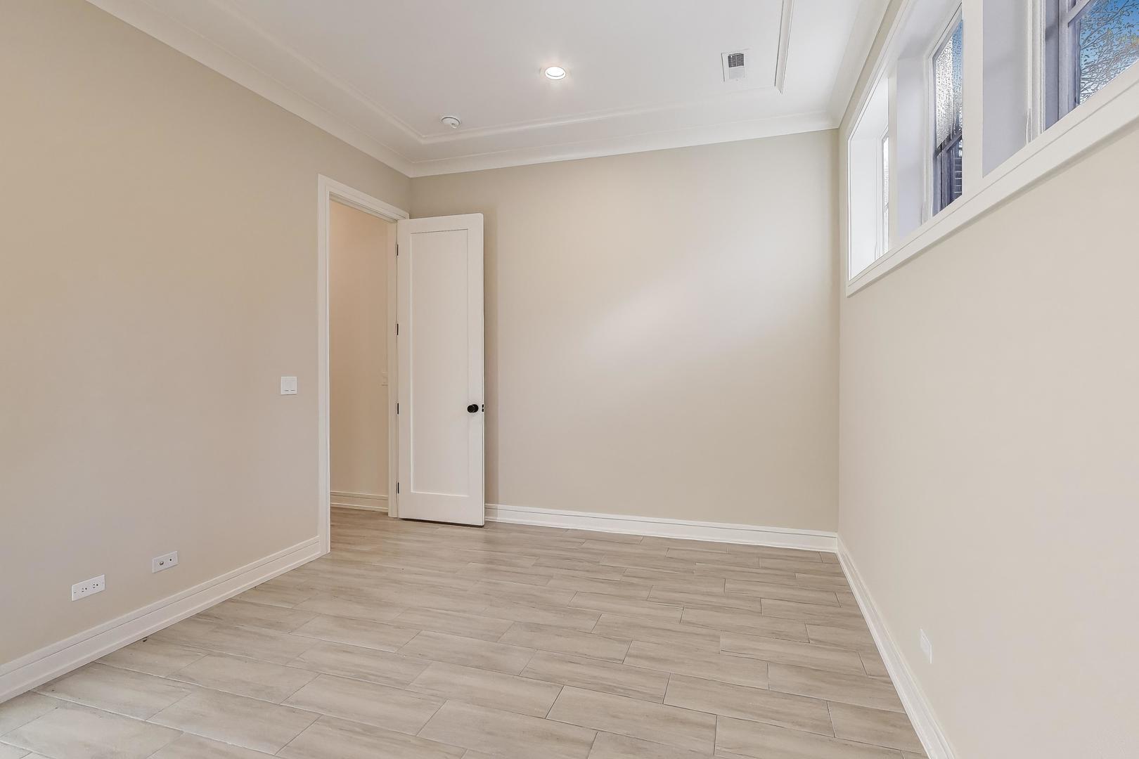 2036 West Erie Street Chicago IL 60612