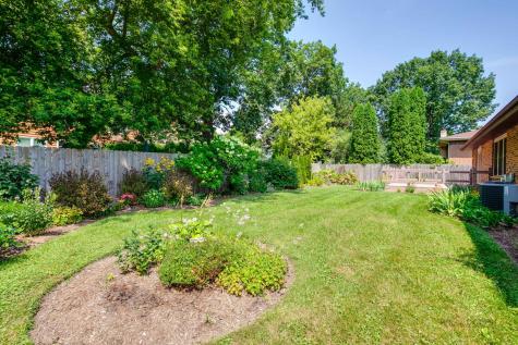 246 North Greenleaf Street Gurnee IL 60031