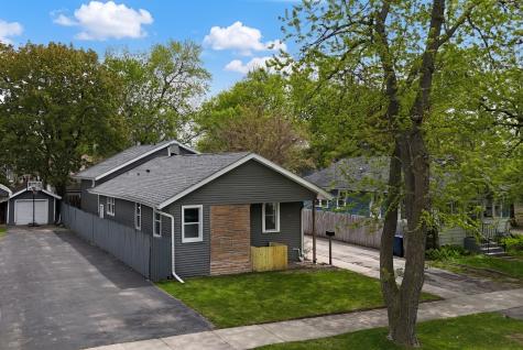 127 North Victory Street Waukegan IL 60085