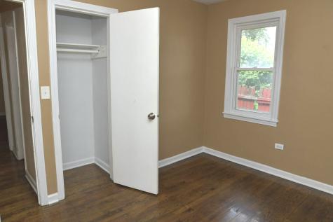 1325 Glenn Drive North Chicago IL 60064