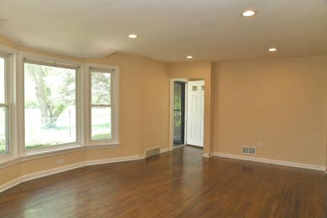 1325 Glenn Drive North Chicago IL 60064