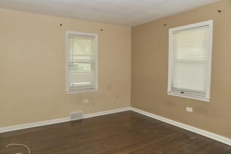 1325 Glenn Drive North Chicago IL 60064