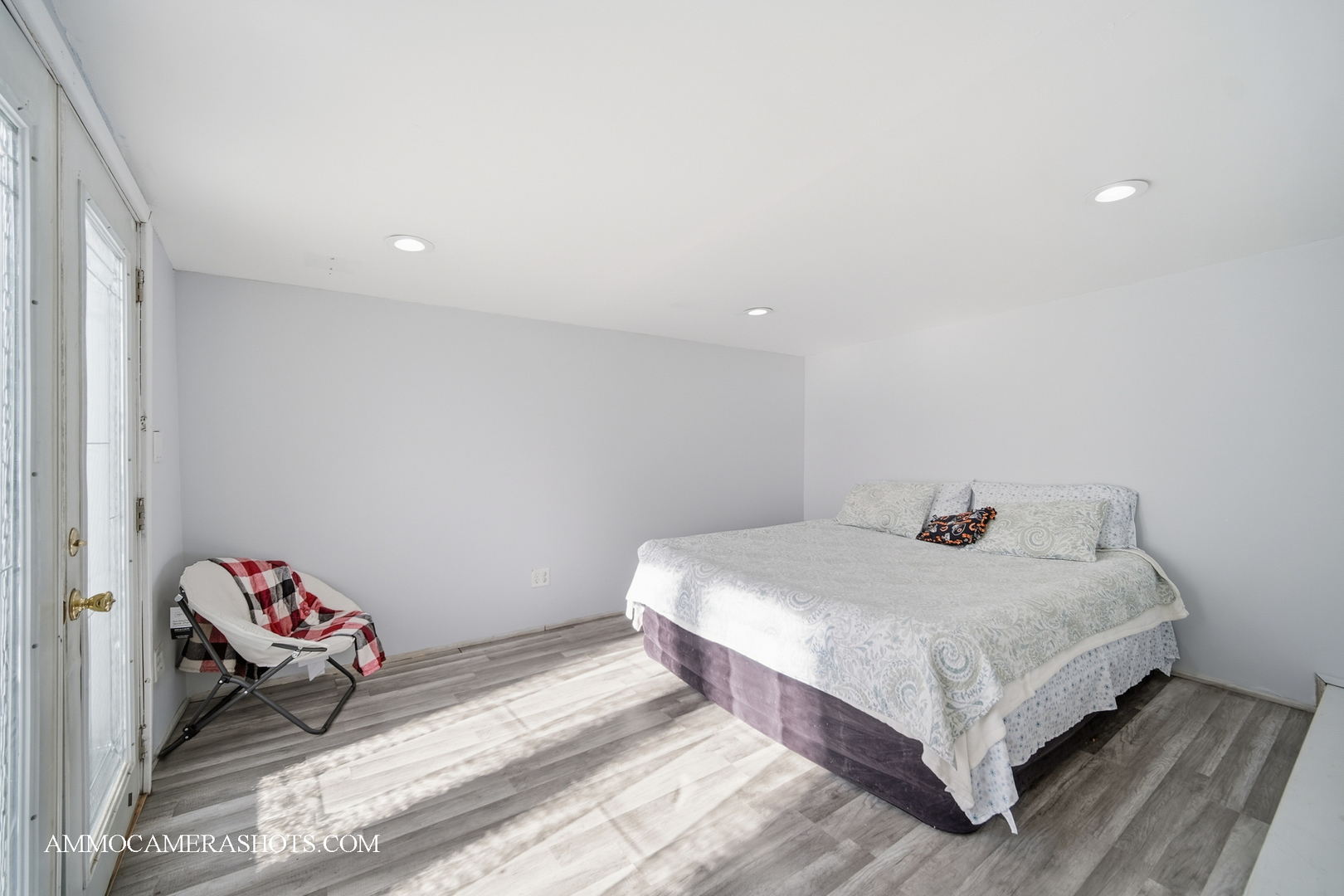 9018 South Brandon Avenue Chicago IL 60617