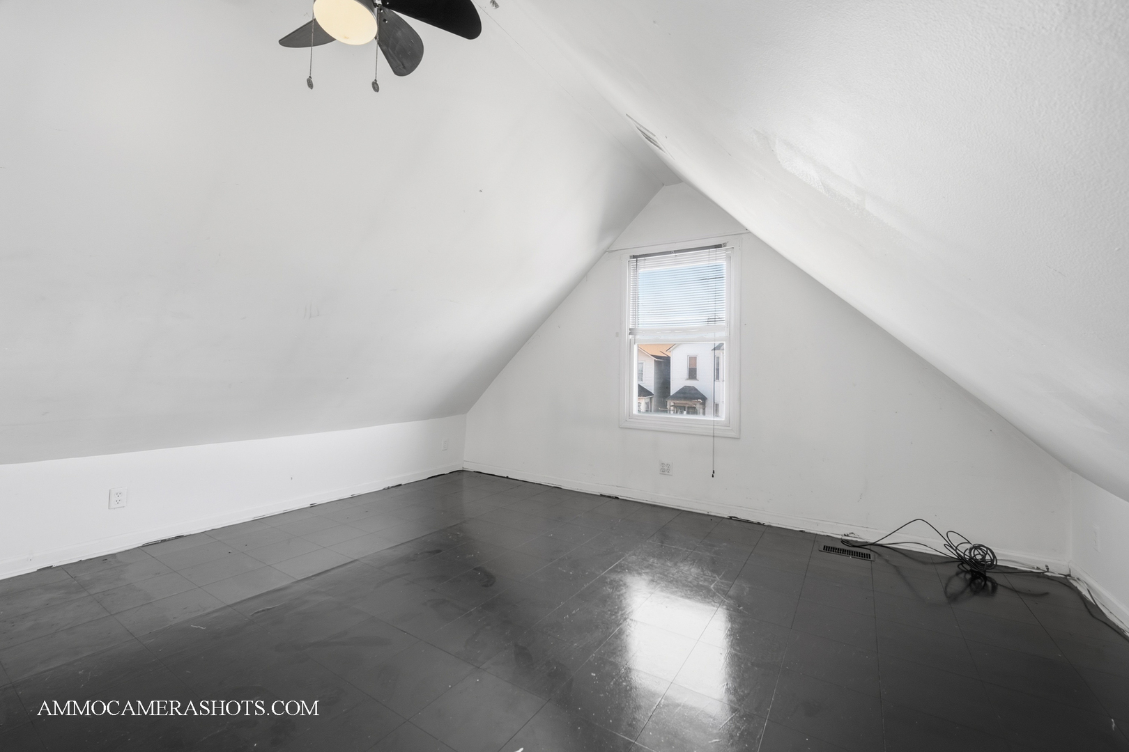 9018 South Brandon Avenue Chicago IL 60617