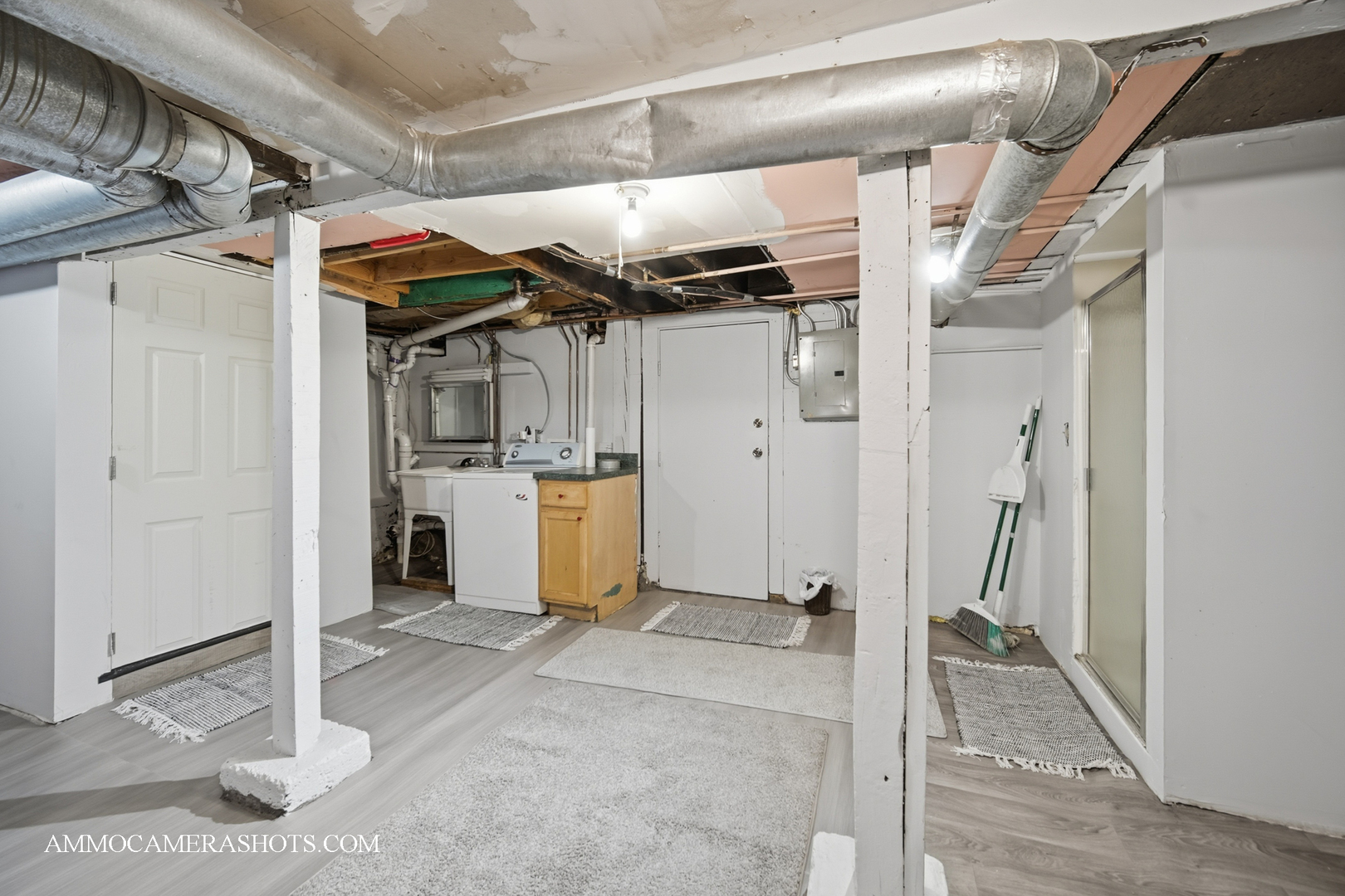 9018 South Brandon Avenue Chicago IL 60617