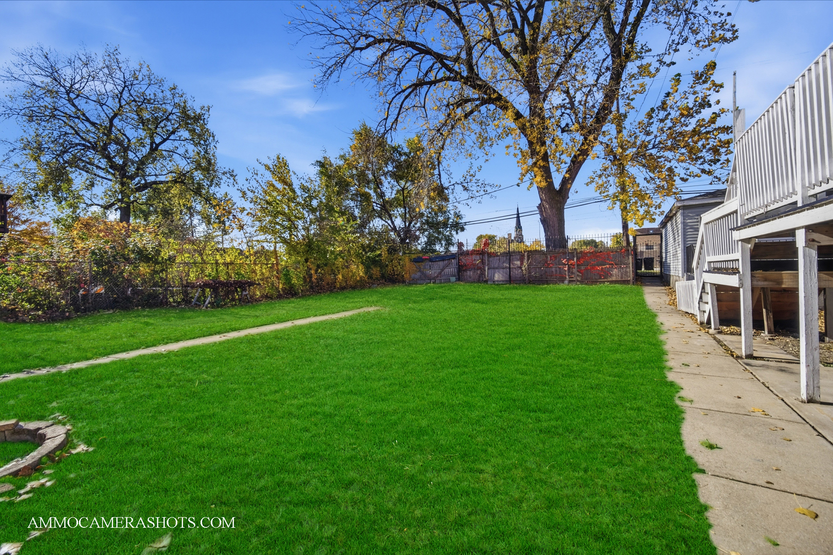 9018 South Brandon Avenue Chicago IL 60617