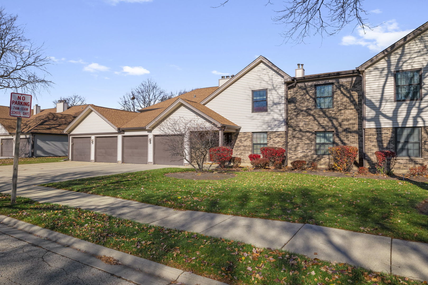 876 Stradford Circle Buffalo Grove IL 60089