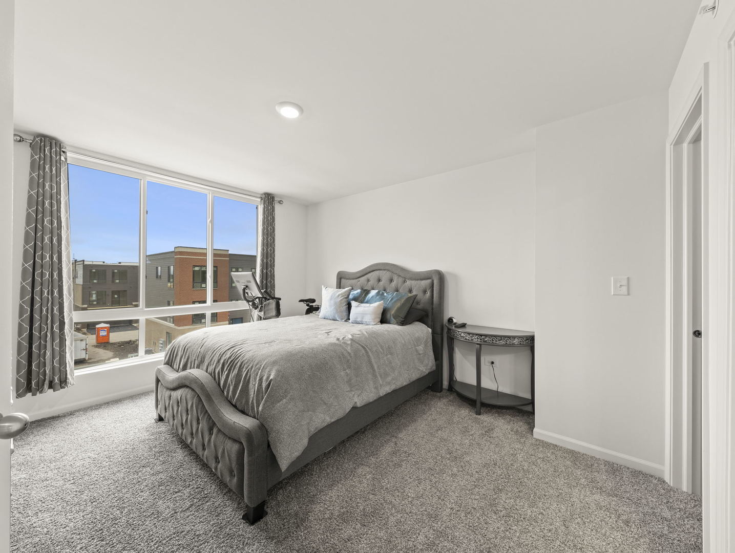 1294 Catalina Court Schaumburg IL 60173
