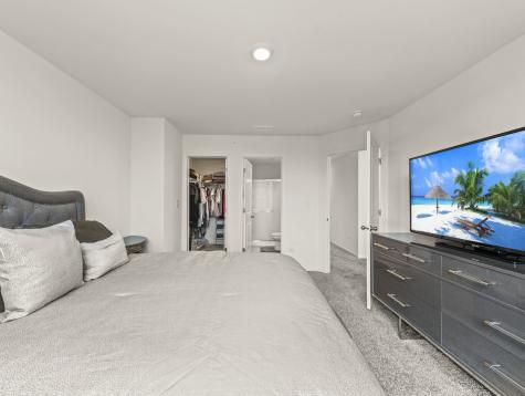 1294 Catalina Court Schaumburg IL 60173
