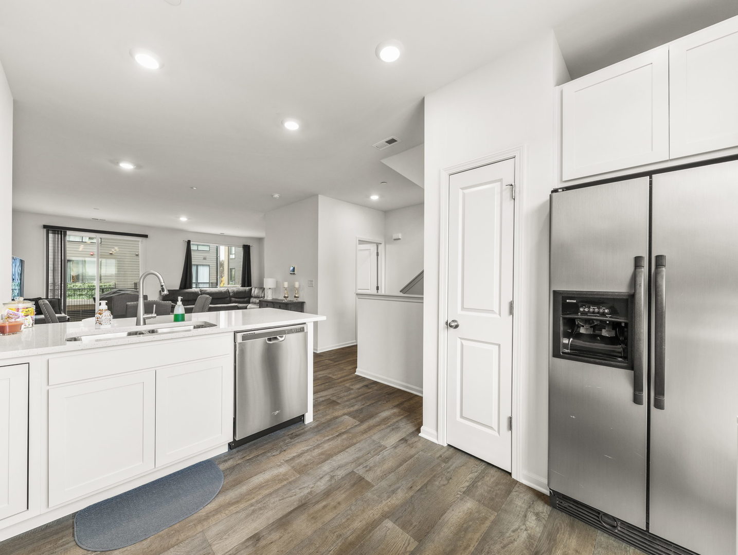 1294 Catalina Court Schaumburg IL 60173