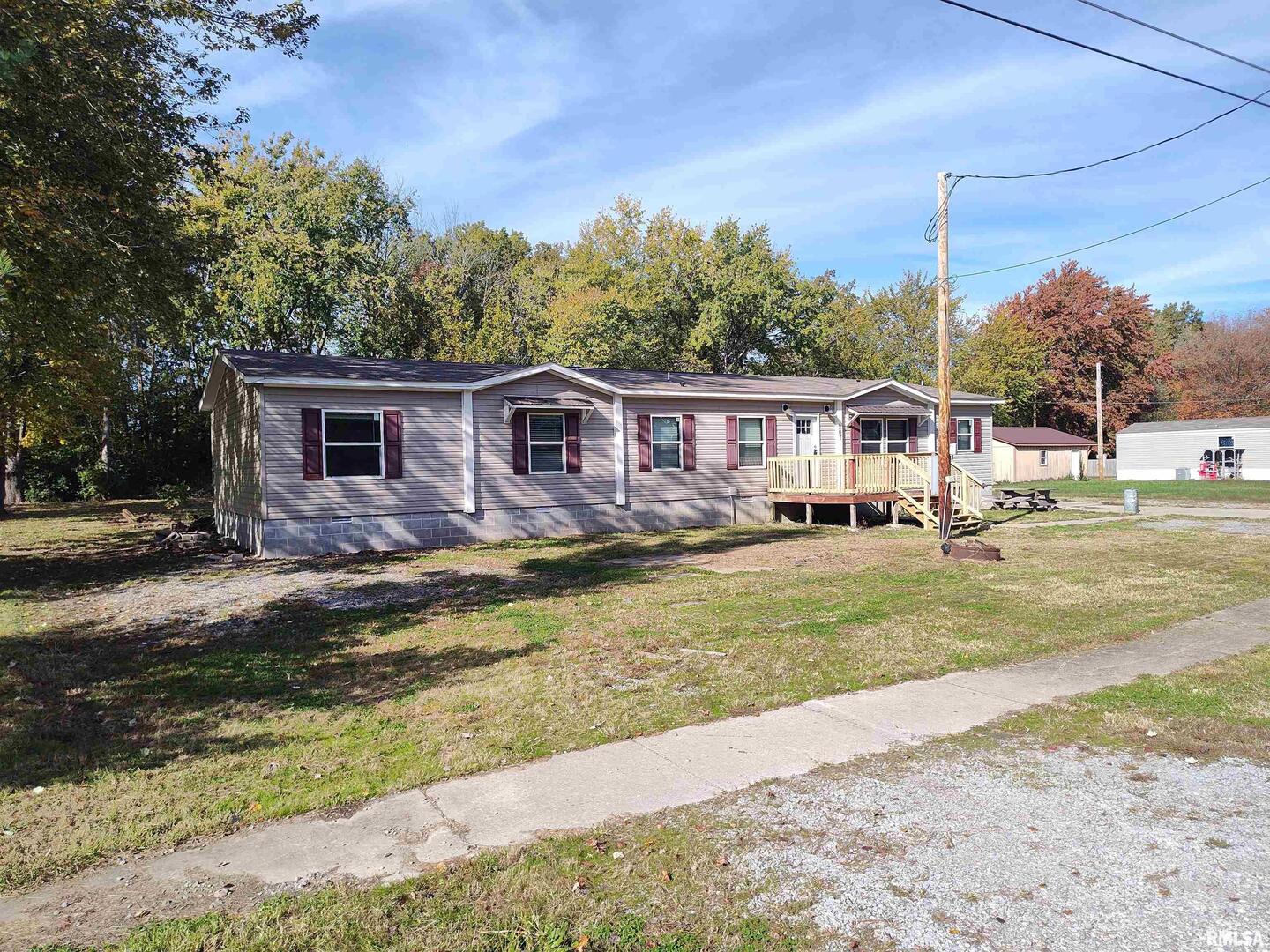 1207 South West 6th Street Fairfield IL 62837