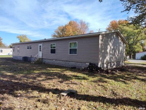 1207 South West 6th Street Fairfield IL 62837