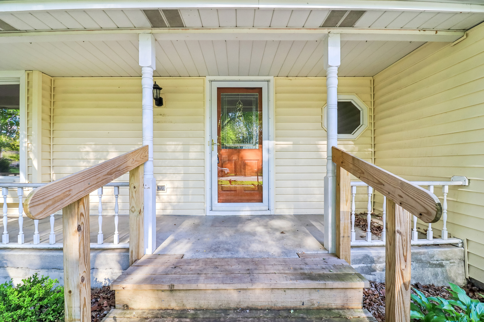 733 Buttonwood Circle SE Naperville IL 60540