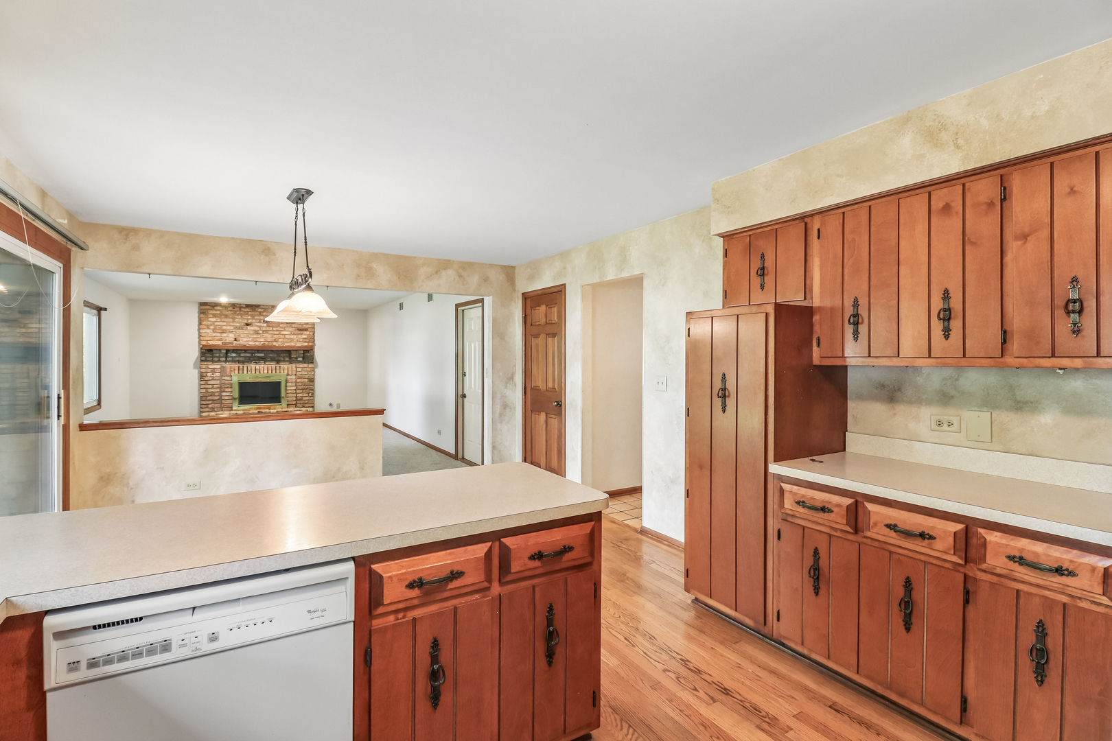 733 Buttonwood Circle SE Naperville IL 60540