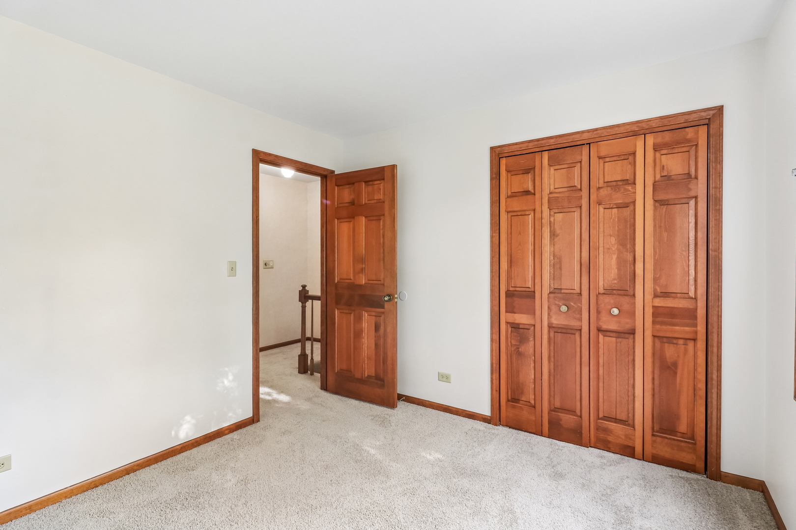 733 Buttonwood Circle SE Naperville IL 60540