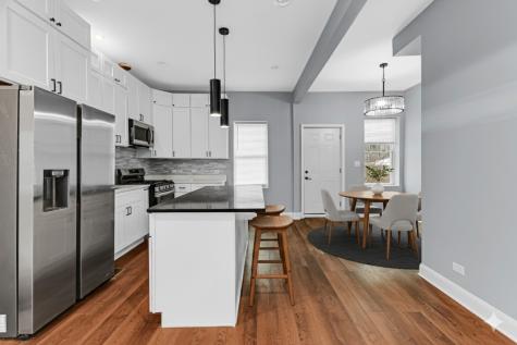 4309 West Monroe Street Chicago IL 60624