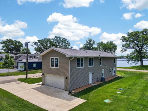 172 East Lakeview Avenue Round Lake Beach IL 60073