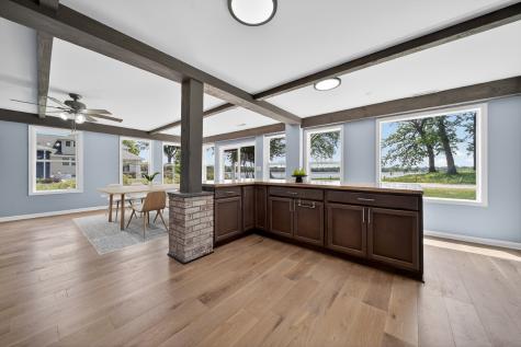 172 East Lakeview Avenue Round Lake Beach IL 60073
