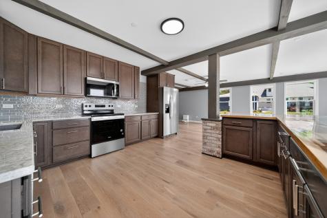 172 East Lakeview Avenue Round Lake Beach IL 60073