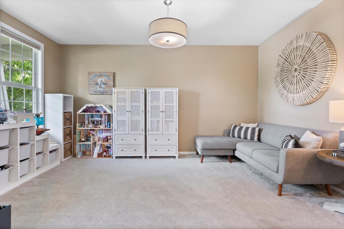 1516 Hartford Lane Woodridge IL 60517