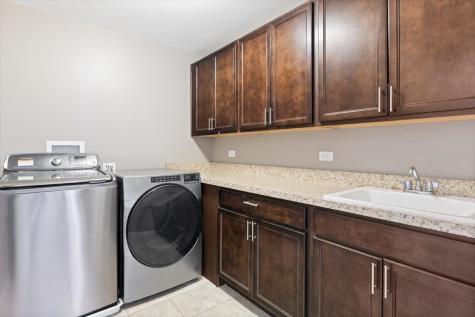 1516 Hartford Lane Woodridge IL 60517