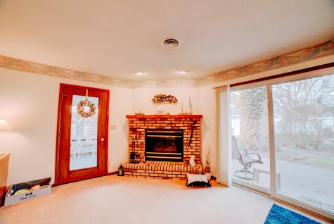 617 East Grant Street Watseka IL 60970