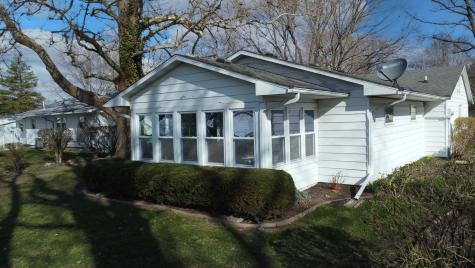 617 East Grant Street Watseka IL 60970