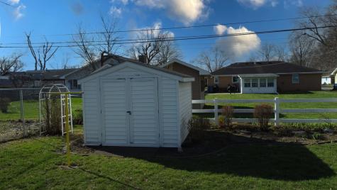 617 East Grant Street Watseka IL 60970