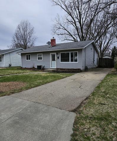 1813 18TH Avenue Sterling IL 61081