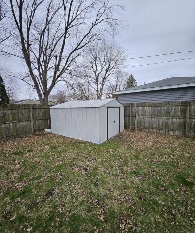 1813 18TH Avenue Sterling IL 61081
