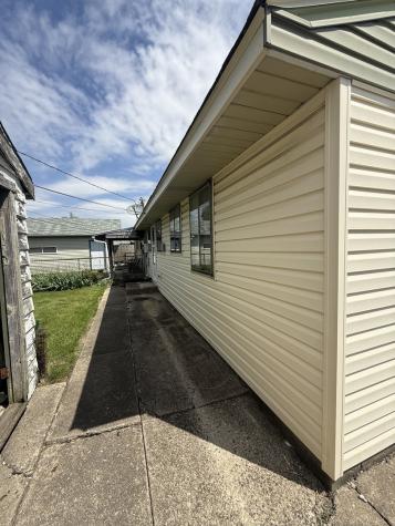 8750 South Kilbourn Avenue Hometown IL 60456