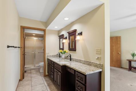808 Kristin Court Gurnee IL 60031