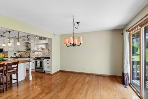 808 Kristin Court Gurnee IL 60031