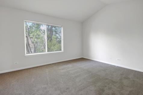 1161 Regent Drive Mundelein IL 60060