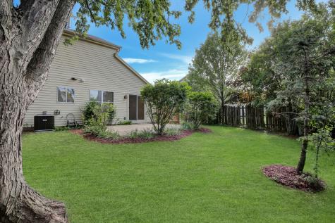 1161 Regent Drive Mundelein IL 60060