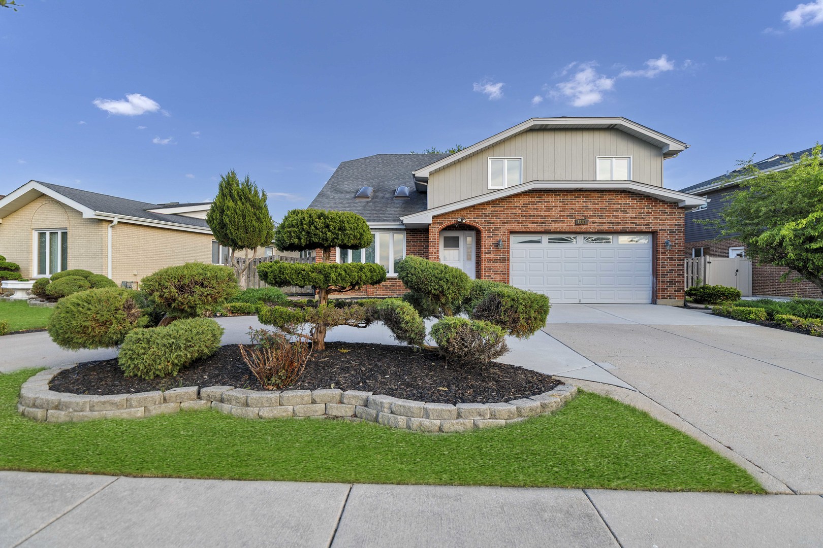 1441 West Autumn Trail Addison IL 60101