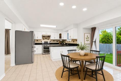 1441 West Autumn Trail Addison IL 60101