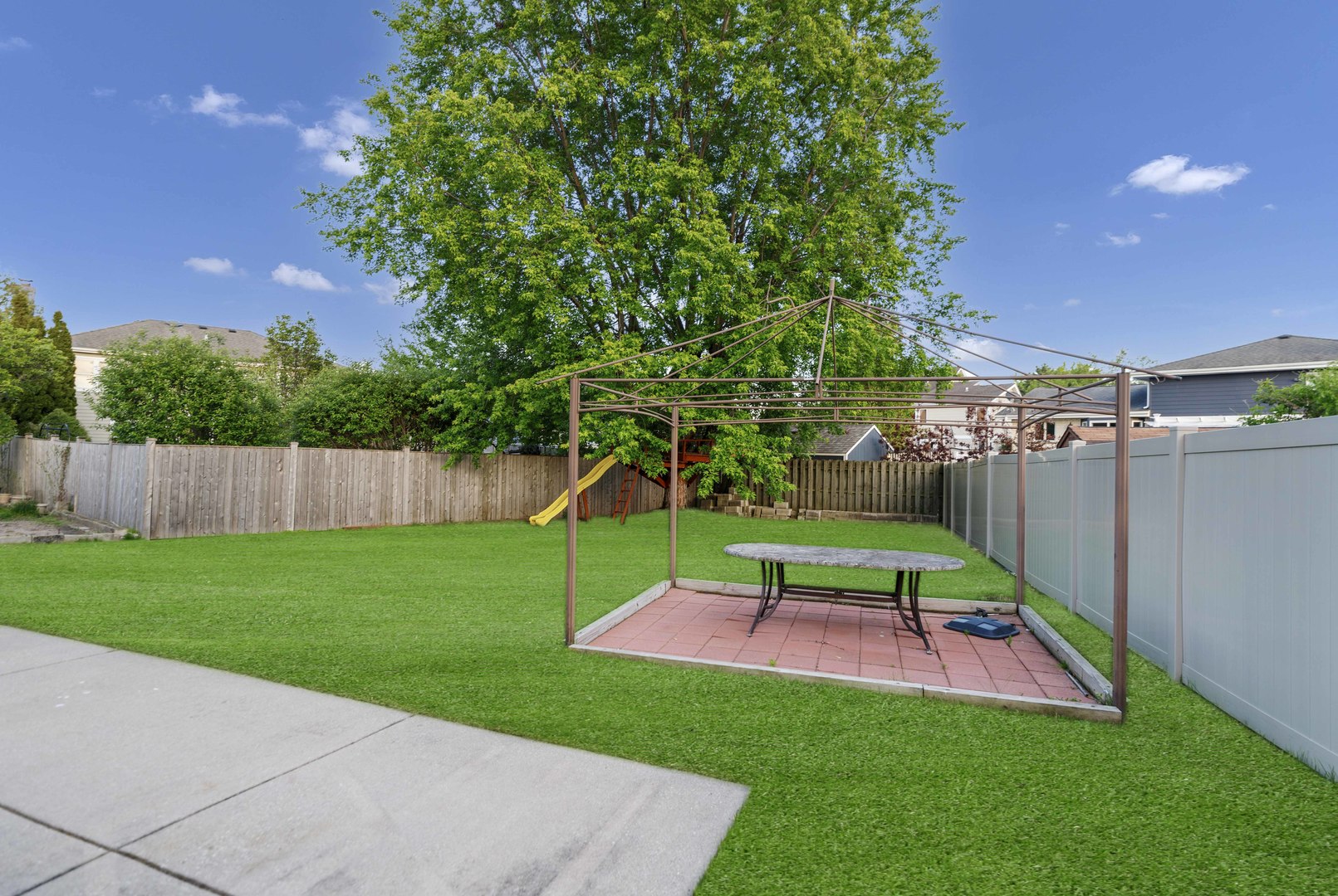 1441 West Autumn Trail Addison IL 60101