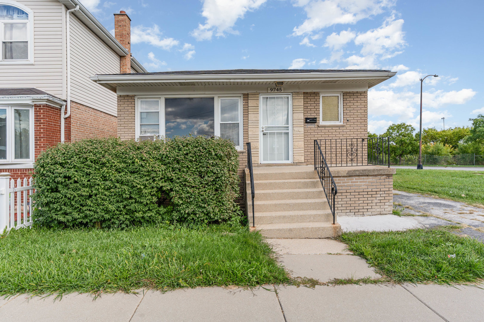 9745 South Wentworth Avenue Chicago IL 60628