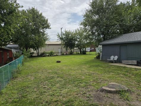 376 South Oak Street Manteno IL 60950