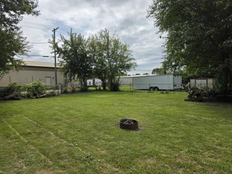 376 South Oak Street Manteno IL 60950