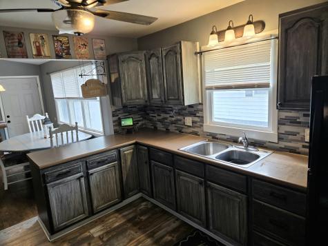 376 South Oak Street Manteno IL 60950