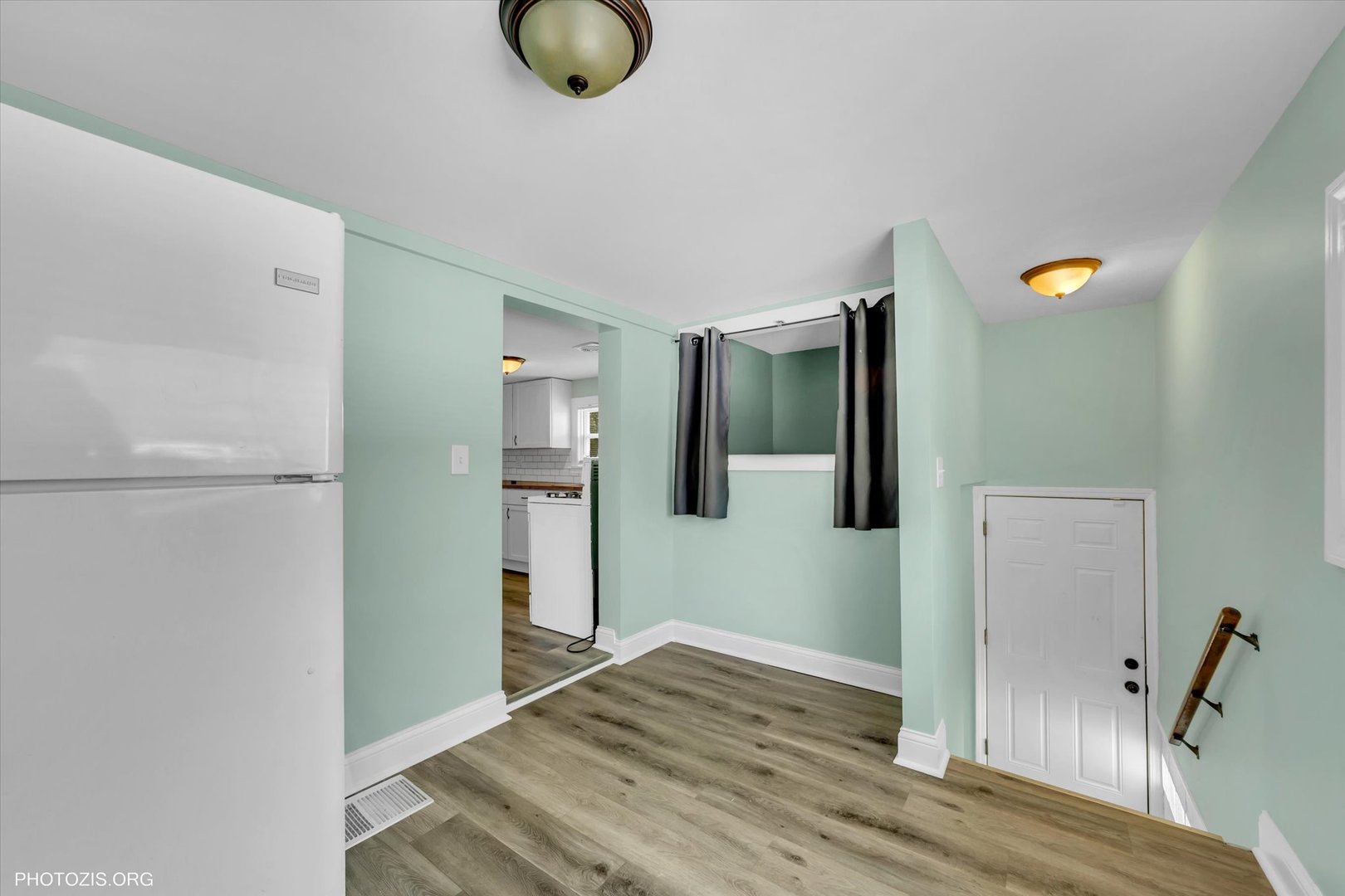 10004 South Torrence Avenue Chicago IL 60617