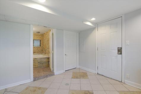 946 North Homan Avenue Chicago IL 60651